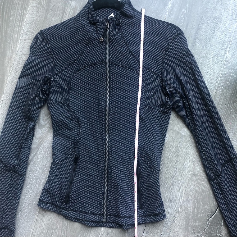 Lululemon Forme Jacket - Picture 14 of 16